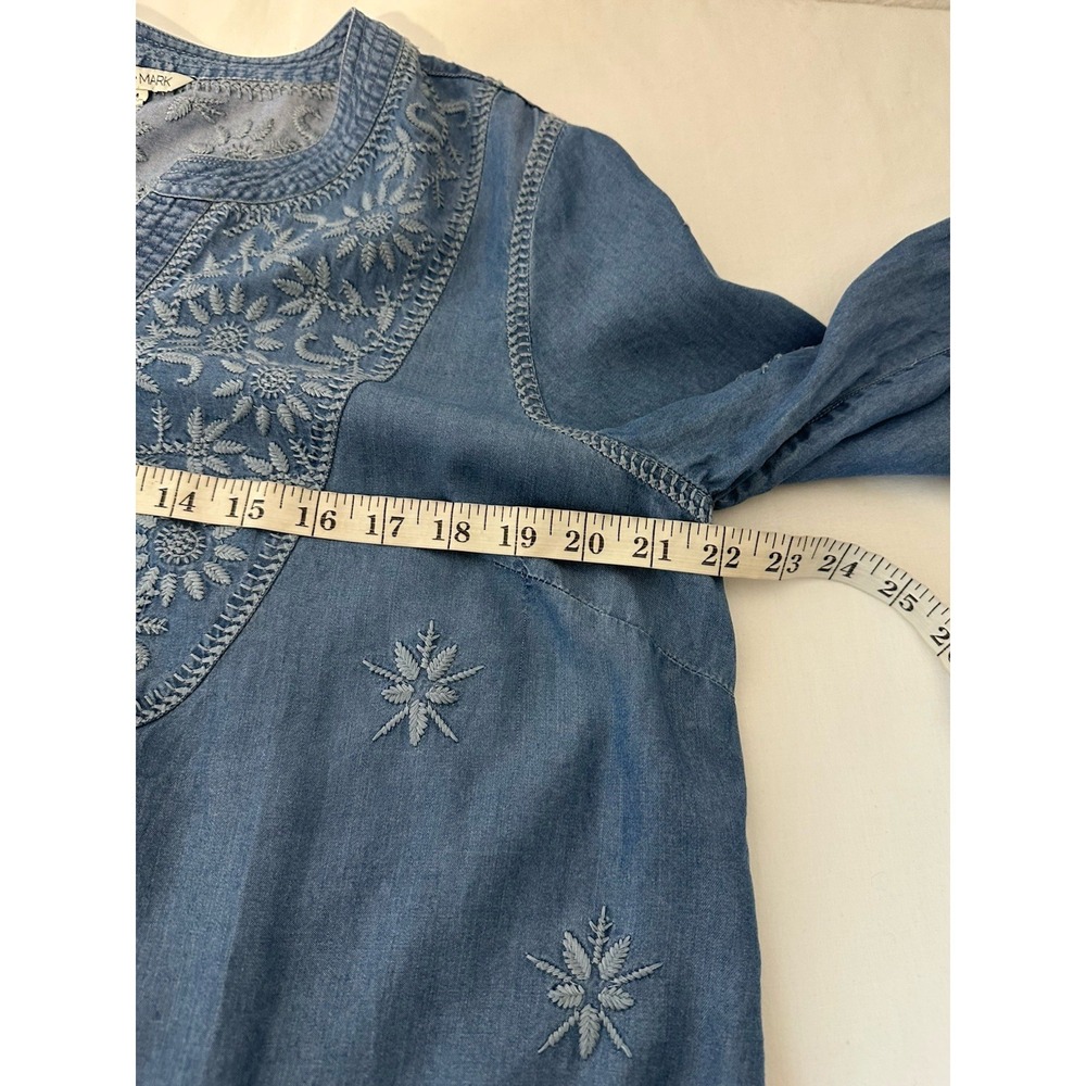 John Mark Blue Chambray All Over. Embroidered Tunic Raw Hem Size M Boho Western - Picture 6 of 8